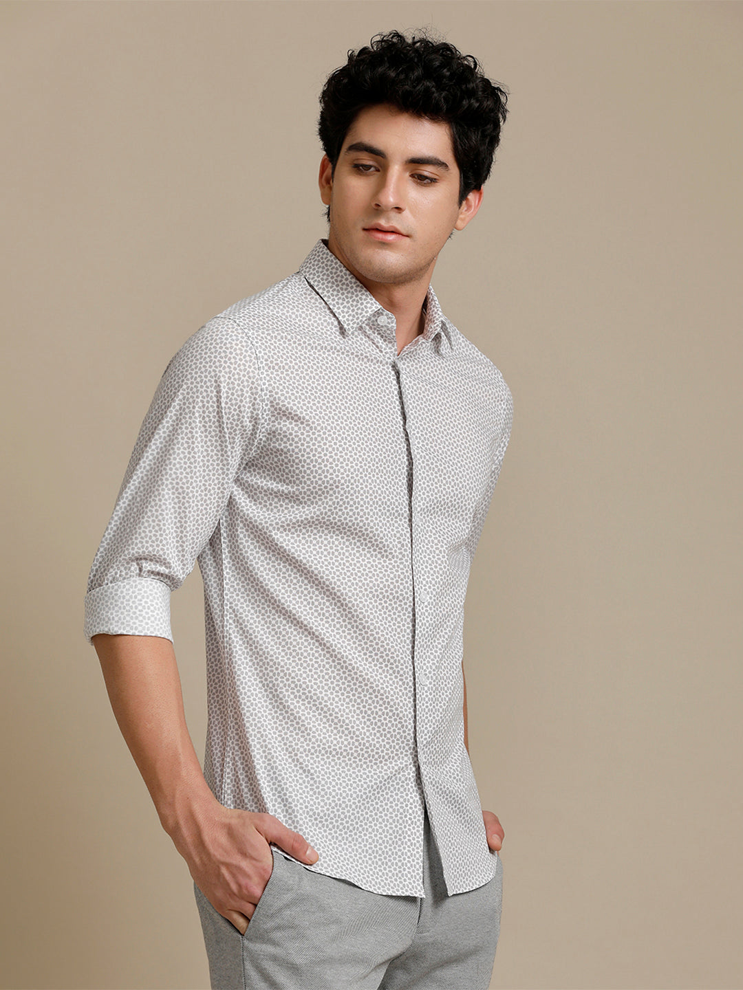 Aldeno Mens Slim Fit Floral Aop Grey/White Casual Cotton Shirt (GAYEL)