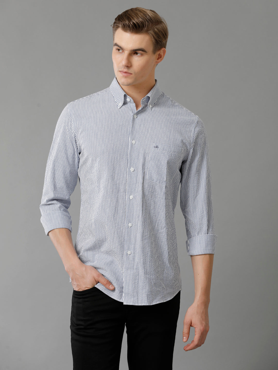 Aldeno Mens Slim Fit Vertical Stripes Navy Blue Formal Cotton Seersucker Shirt (CYLIS)