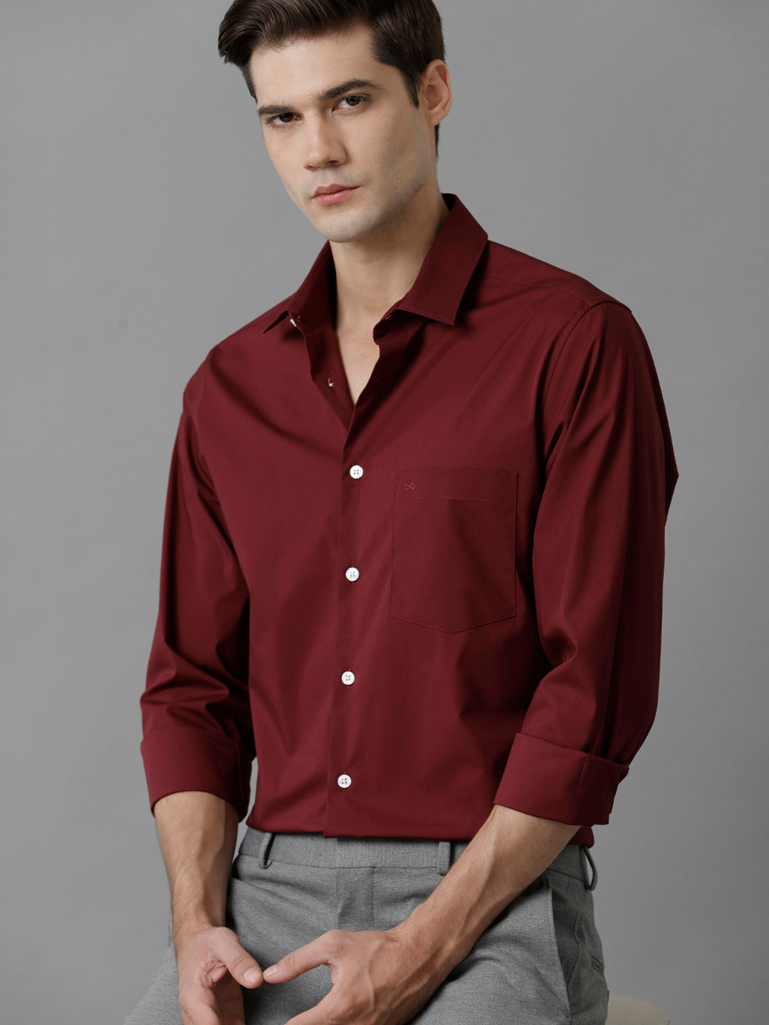 Aldeno Mens Slim Fit Solid Maroon Formal Cotton Stretch Shirt (CIAN)