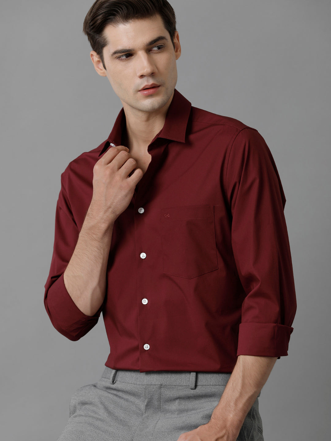 Aldeno Mens Slim Fit Solid Maroon Formal Cotton Stretch Shirt (CIAN)
