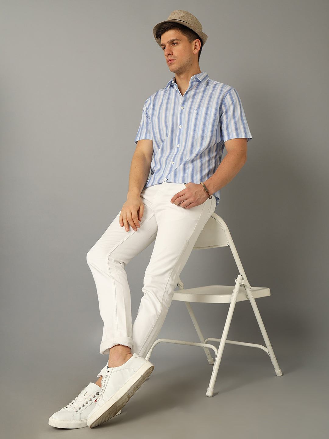 Aldeno Men Striped Casual Blue & White Shirt