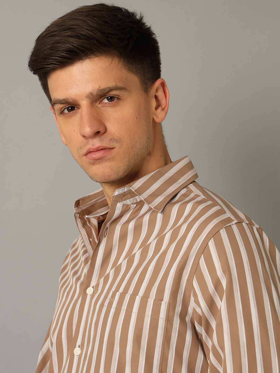 Aldeno Men Striped Casual Beige Shirt