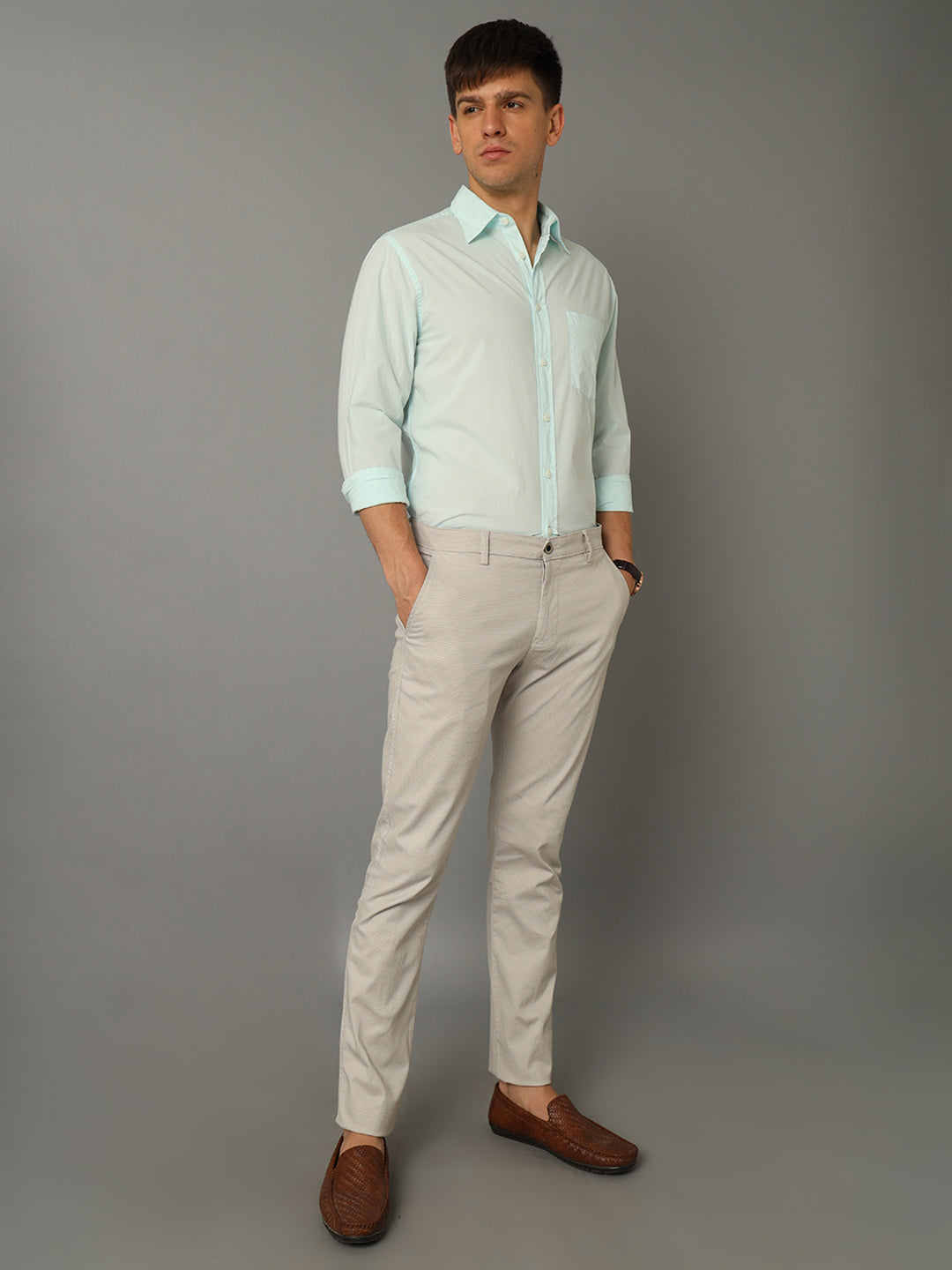 Aldeno Men Solid Formal Light Green Shirt