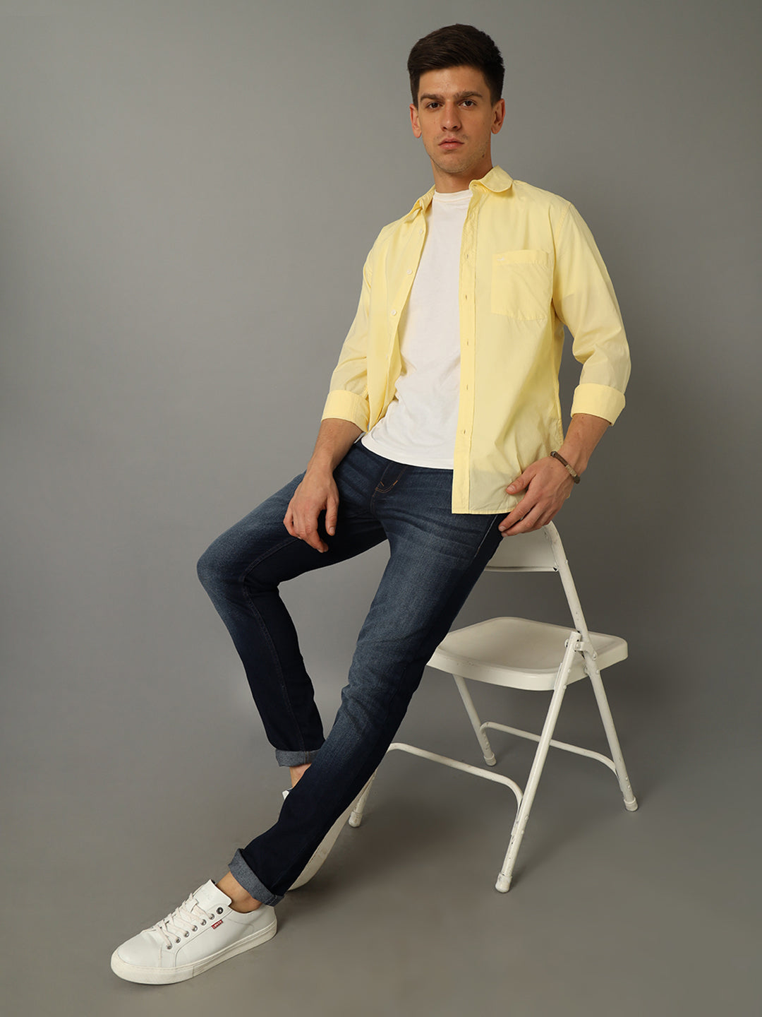 Aldeno Men Solid Casual Yellow Shirt