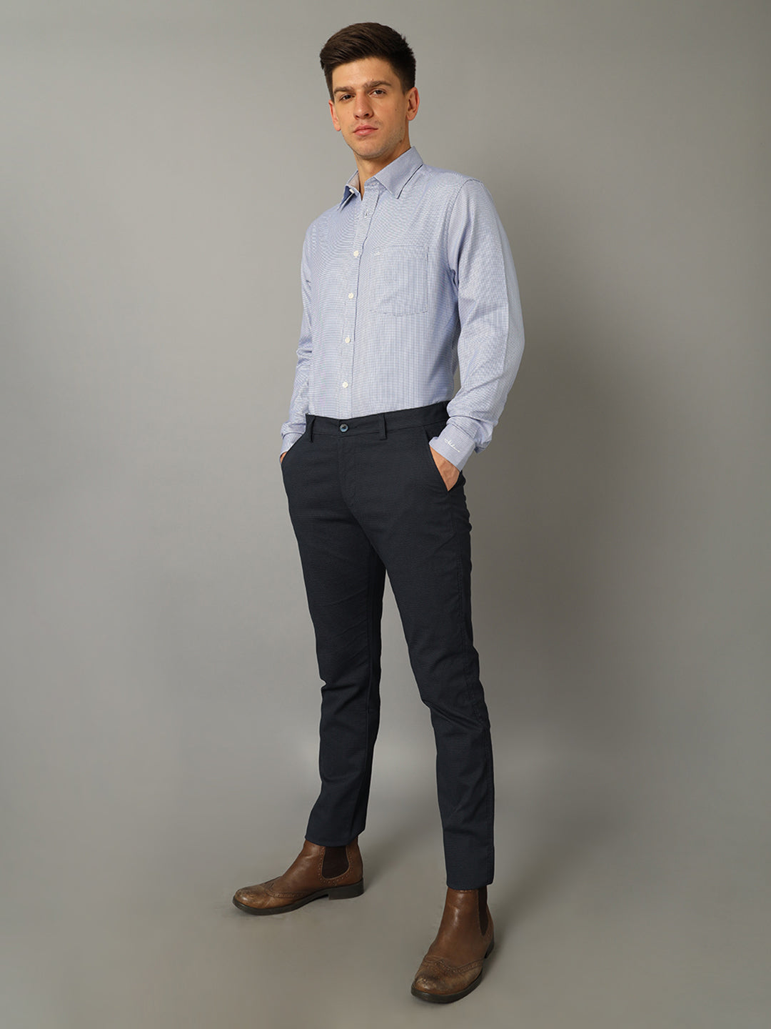 Aldeno Men Solid Formal Blue Shirt