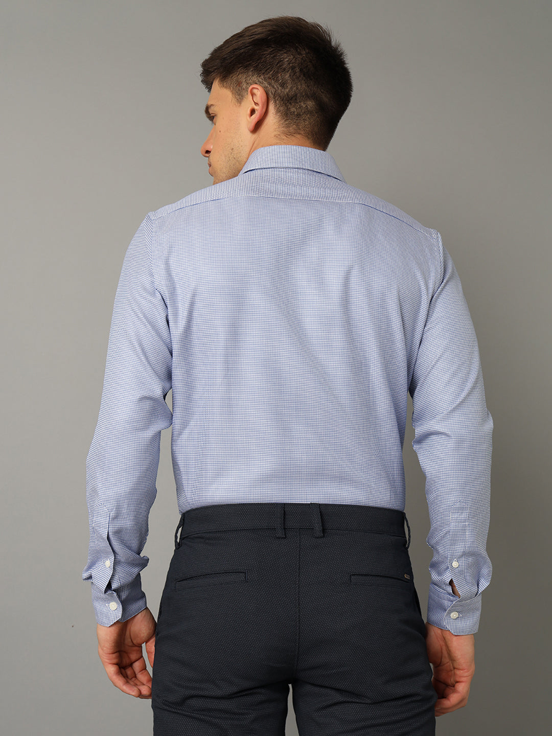 Aldeno Men Solid Formal Blue Shirt