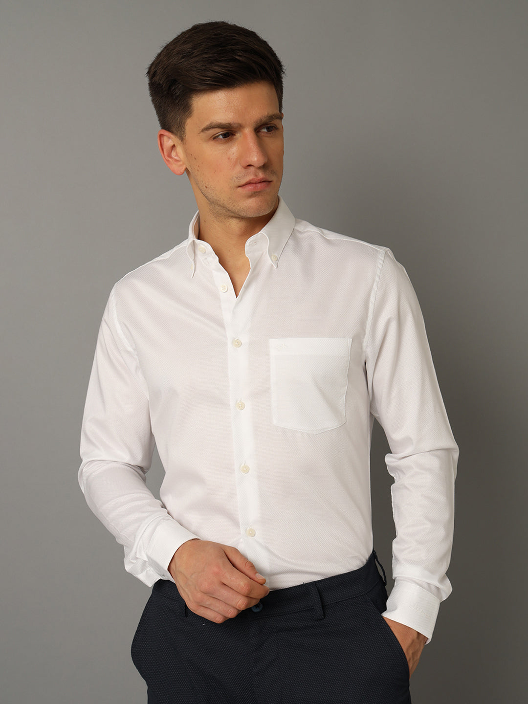 Aldeno Men Solid Formal White Shirt