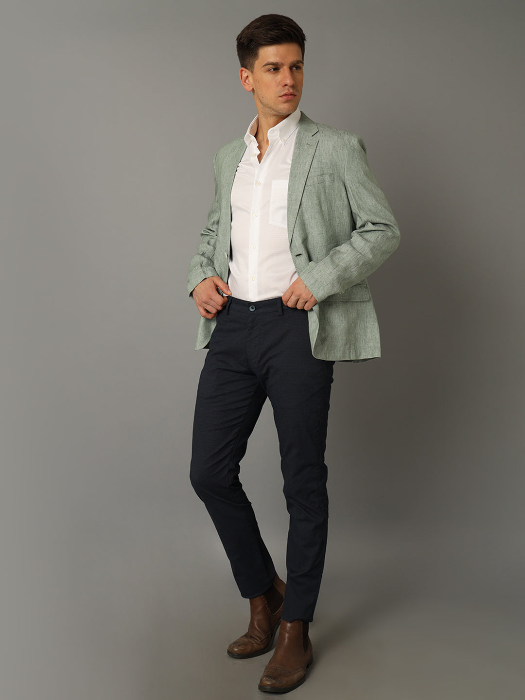 Aldeno Men Solid Formal White Shirt