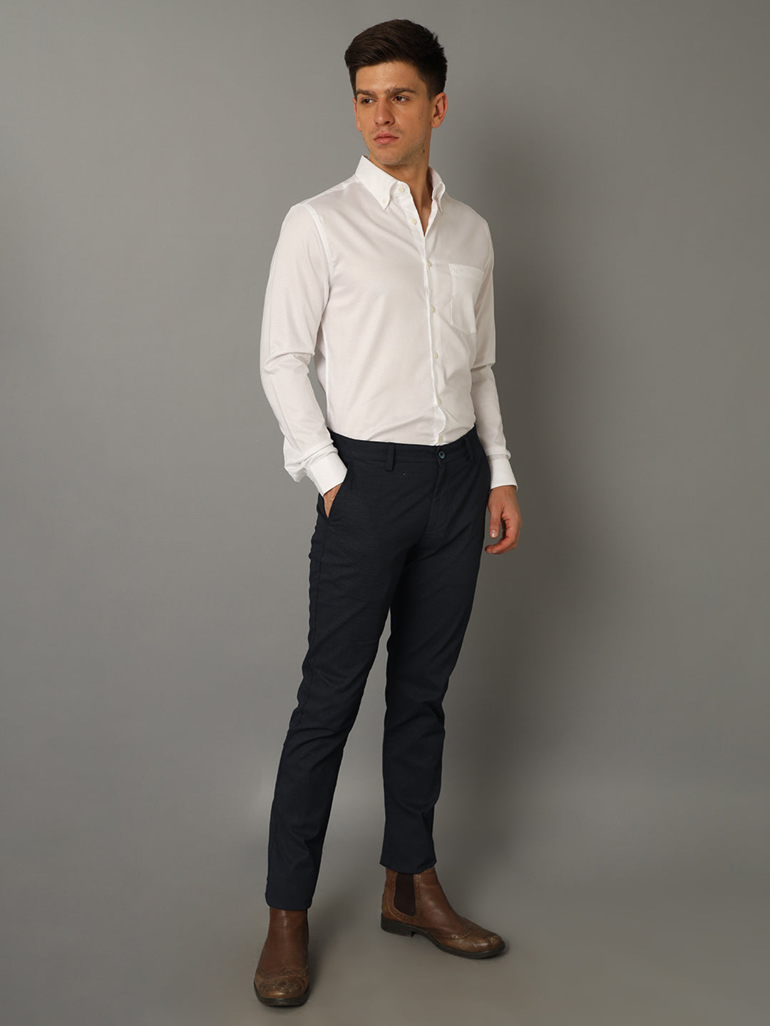 Aldeno Men Solid Formal White Shirt