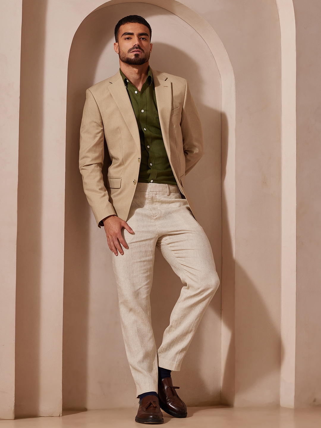 Aldeno Men Regular Fit Solid Green Linen Shirt (MOMI)