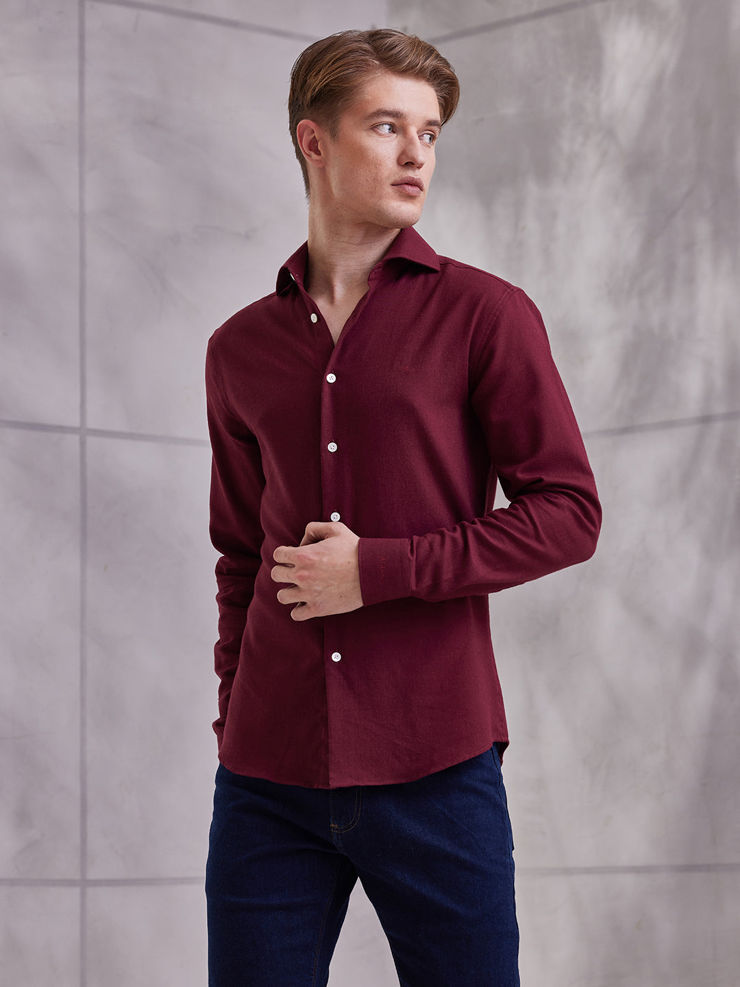 Aldeno Men Slim Fit Solid Maroon Cotton Shirt (MOON)
