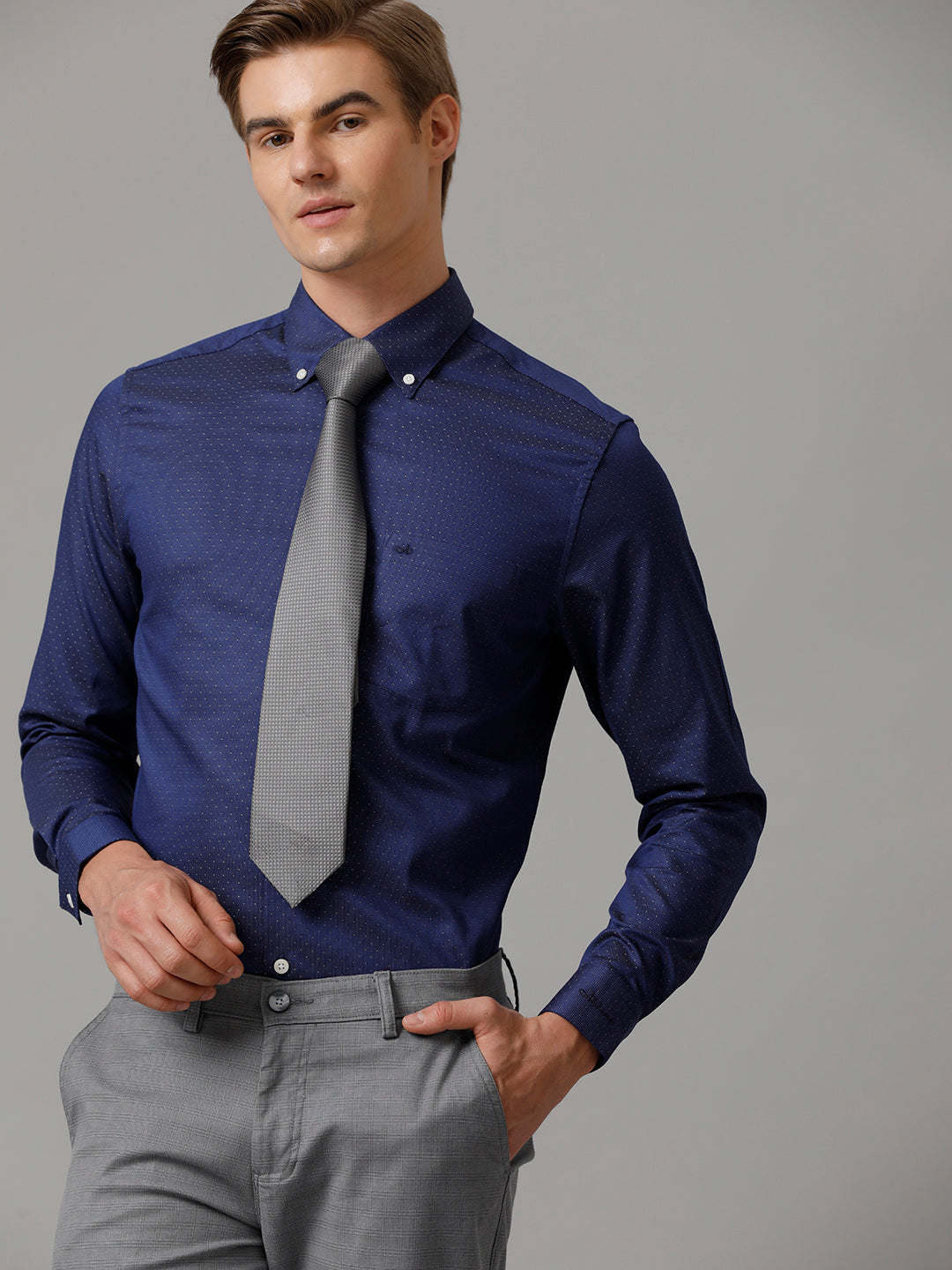 Aldeno Men Solid Formal Navy Blue Shirt (CADER)