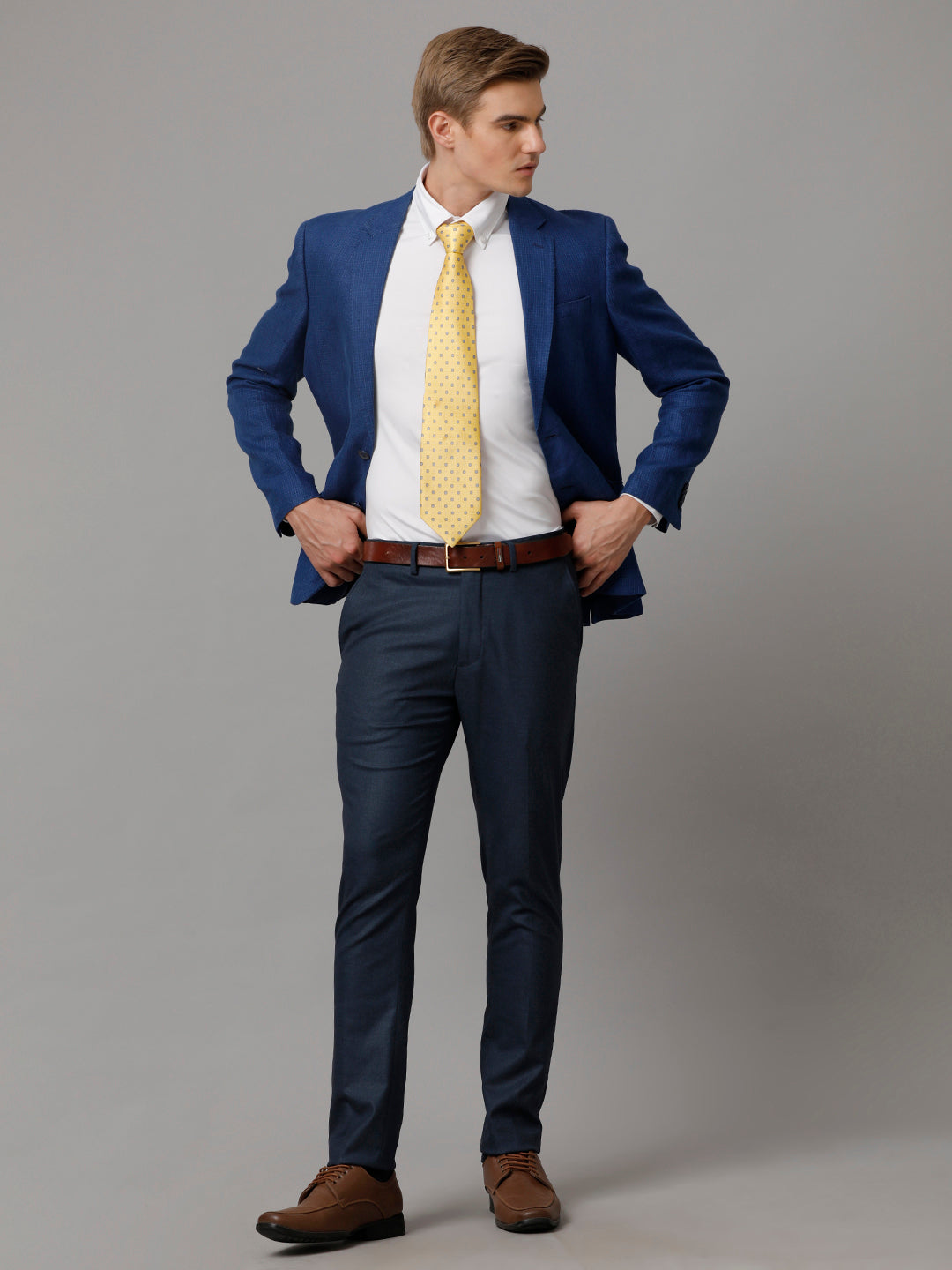 Aldeno Men Solid Formal White Shirt (NOLEN)