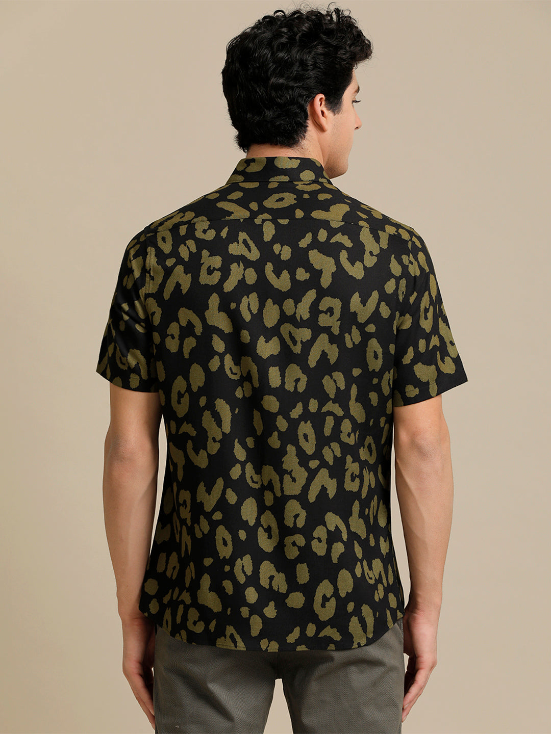 Aldeno Mens Regular Fit Abstract Black/Olive Casual Rayon Shirt (PIGREN)
