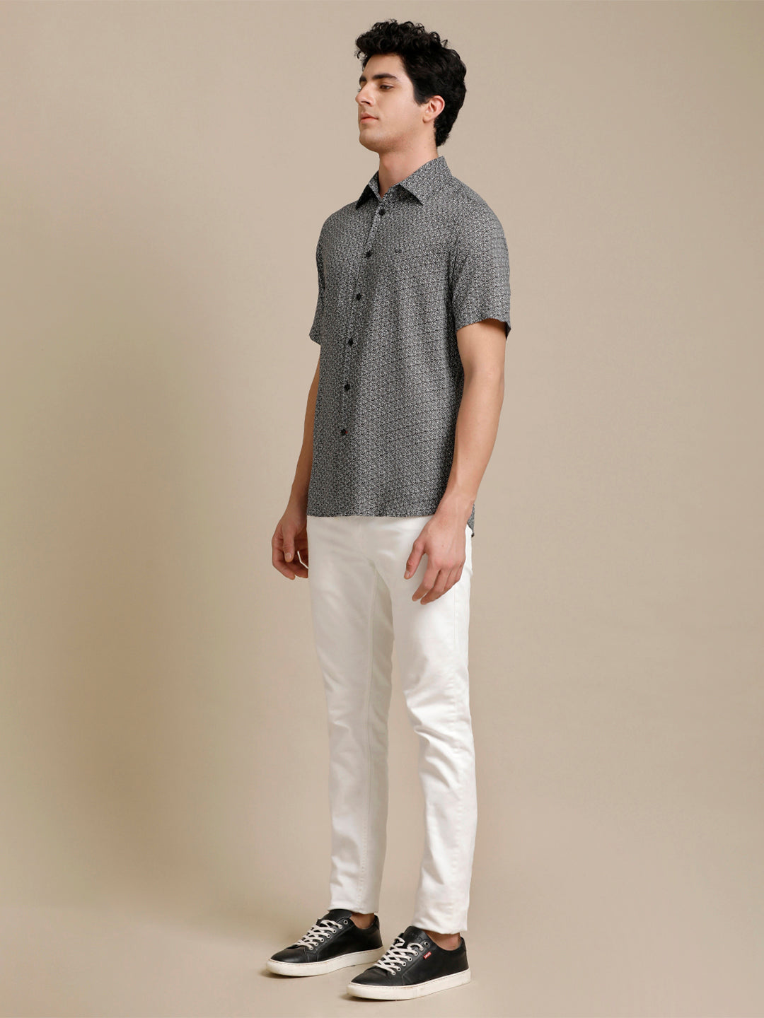 Aldeno Mens Regular Fit Geometric Black/White Casual Rayon Shirt (PINBAK)