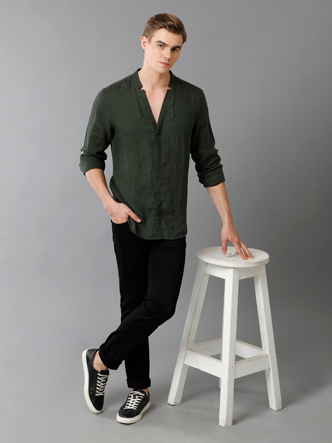 Aldeno Mens Regular Fit Solid Green Casual Linen Shirt (LAZLO)