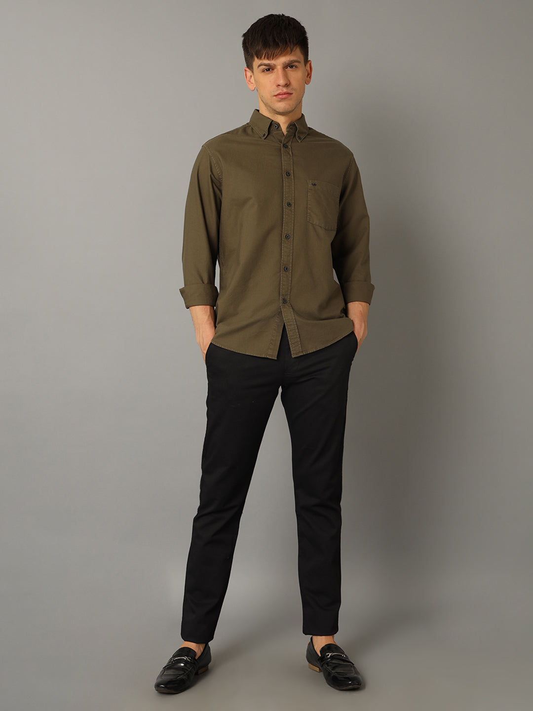 Aldeno Men Solid Casual Olive Green Shirt