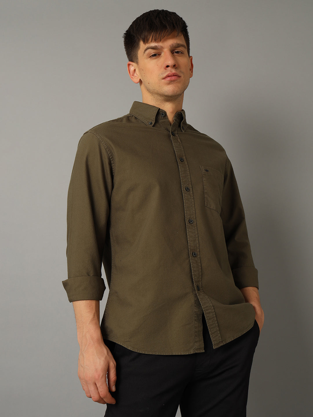 Aldeno Men Solid Casual Olive Green Shirt