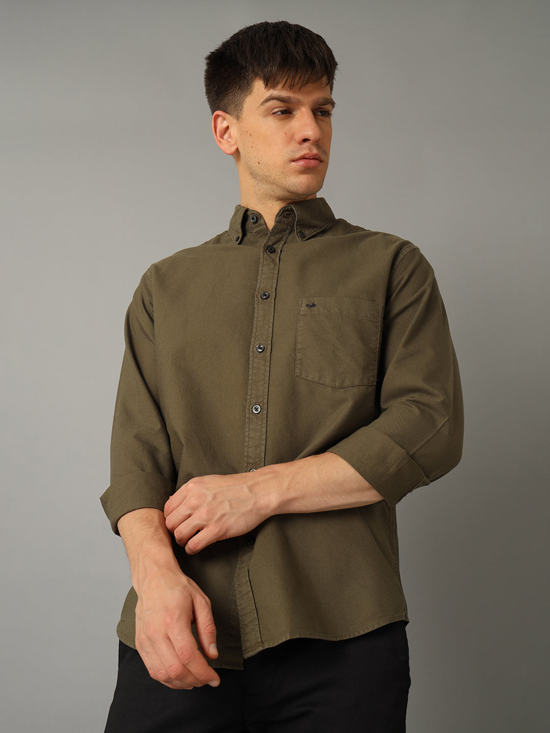 Aldeno Men Solid Casual Olive Green Shirt