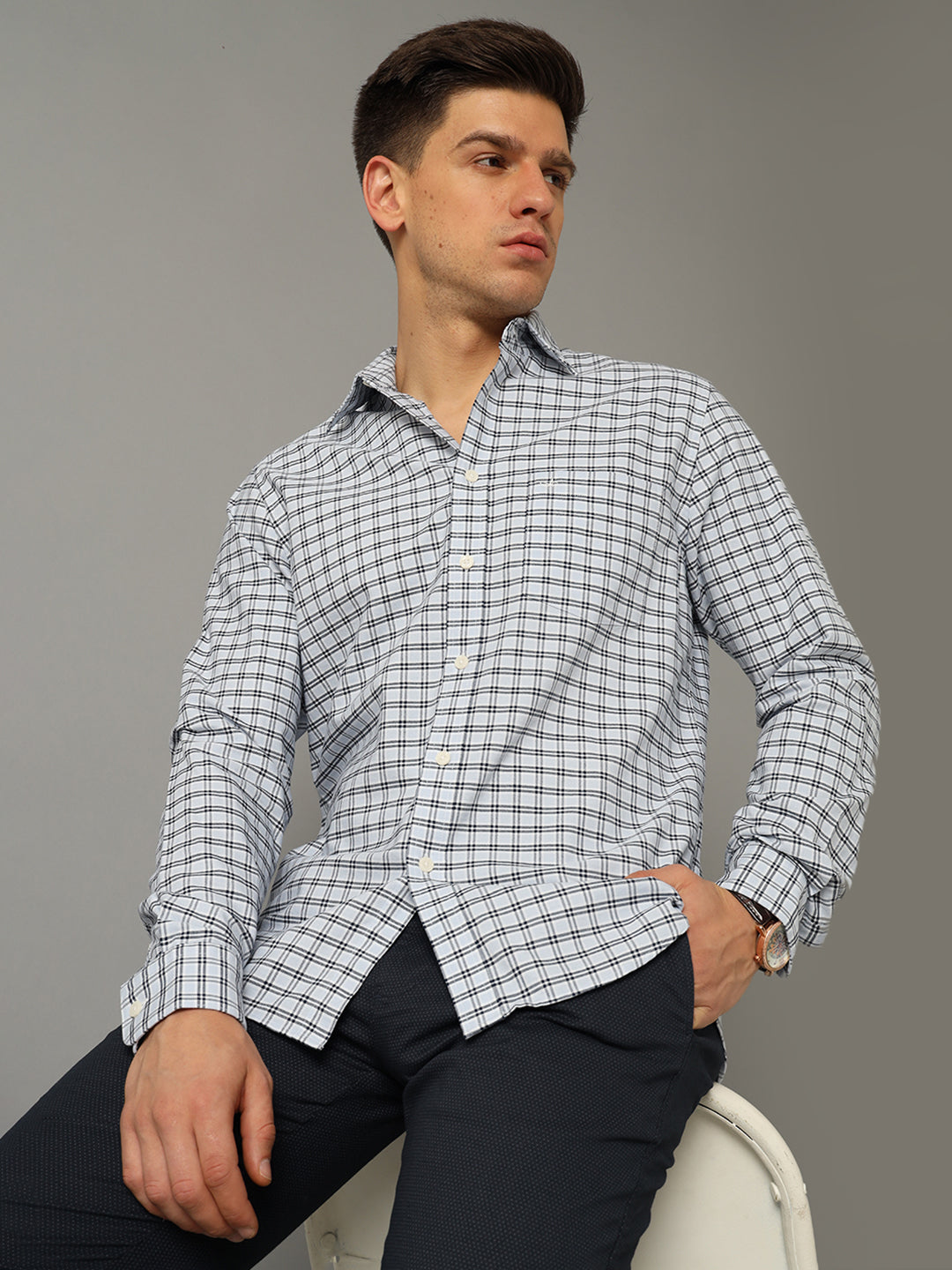 Aldeno Men Checkered Blue Casual Shirt