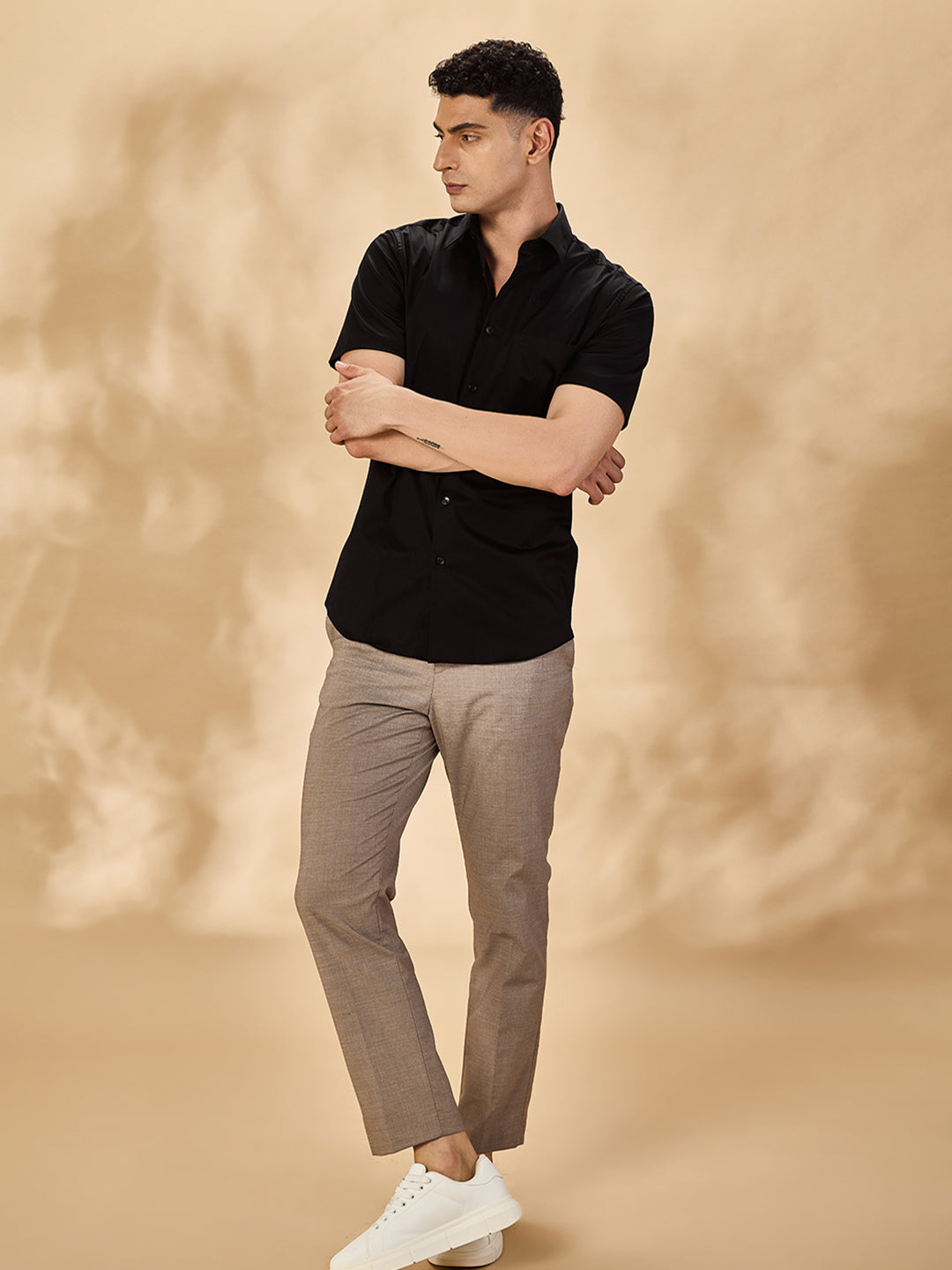 Aldeno Men Solid Formal Black Shirt (SABOK)