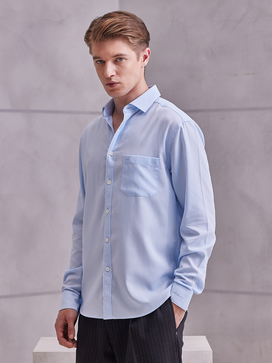 Aldeno Men Regular Fit Solid Light blue Cotton Shirt (MATV)