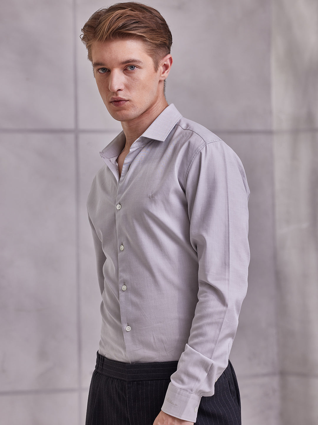 Aldeno Men Slim Fit Solid Grey Cotton Shirt (MATR)