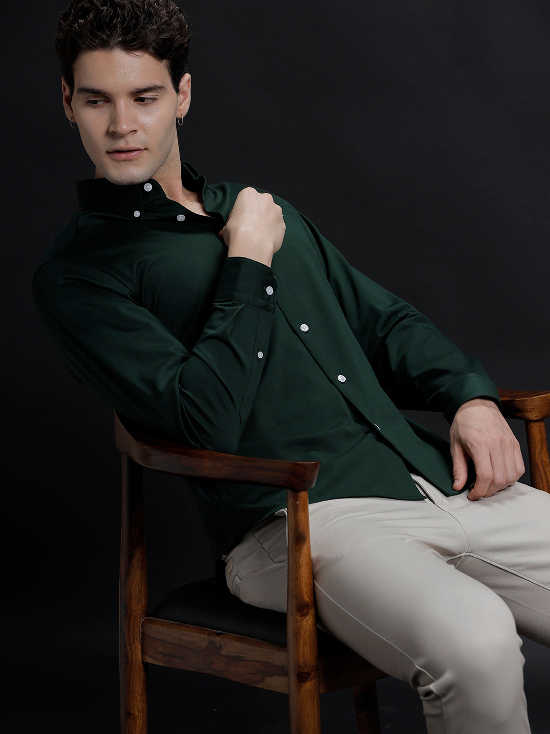 Aldeno Mens Regular Fit Plain Green Casual Cotton Shirt (KOSKI)